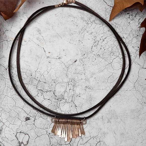 Suede Wrap Choker Hammered Gold Boho - Picture 3 of 4